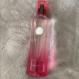 Victoria’s Secret Bombshell Body Mist 💐